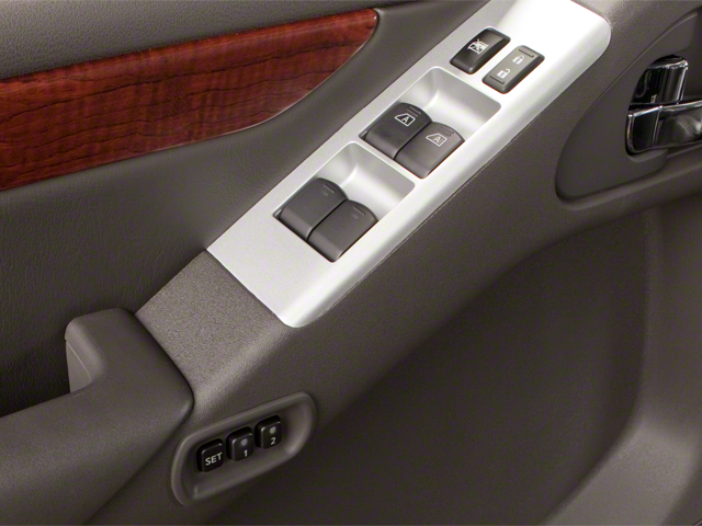 2012 Nissan Pathfinder S