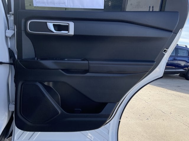 2021 Ford Explorer Base