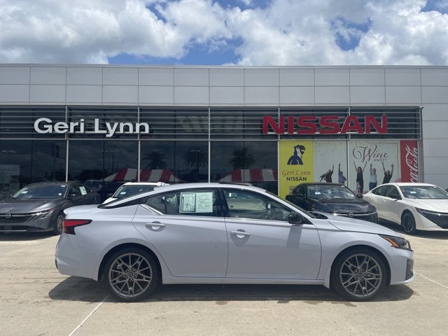 2023 Nissan Altima 2.0 SR