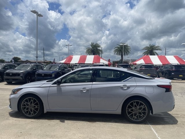 2023 Nissan Altima 2.0 SR
