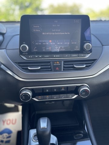2025 Nissan Altima SR
