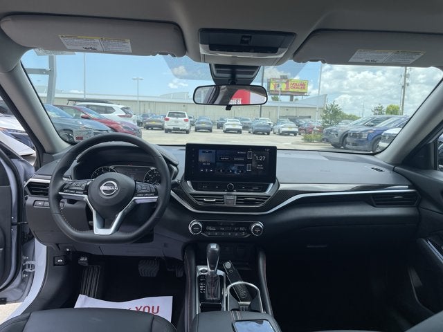 2025 Nissan Altima SR