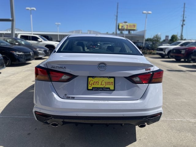 2025 Nissan Altima SR
