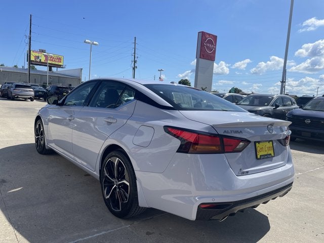 2025 Nissan Altima SR