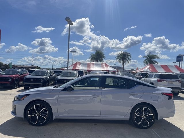 2025 Nissan Altima SR