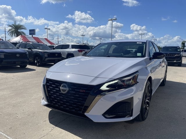 2025 Nissan Altima SR