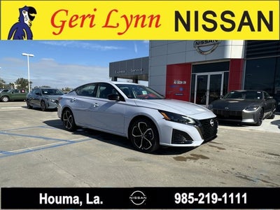 2025 Nissan Altima SR