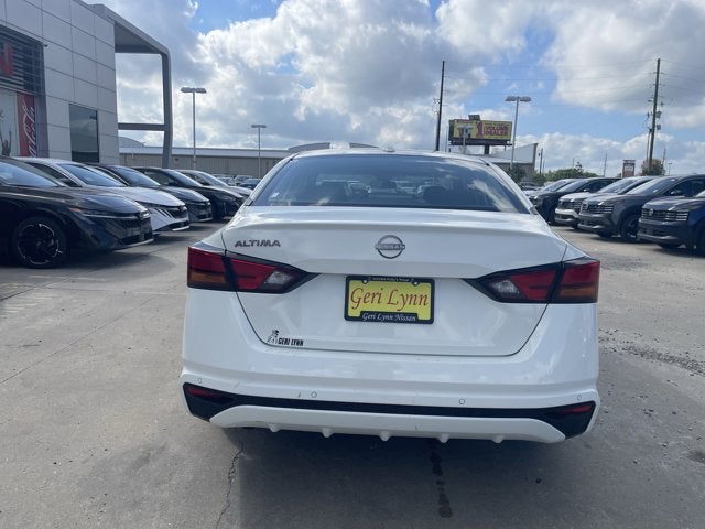 2025 Nissan Altima SV