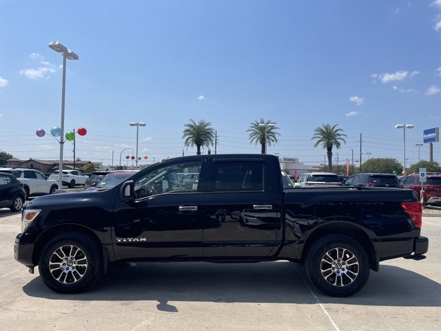 2021 Nissan Titan SV