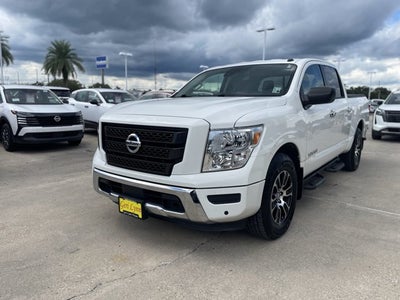 2021 Nissan Titan SV