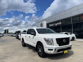 2021 Nissan Titan SV