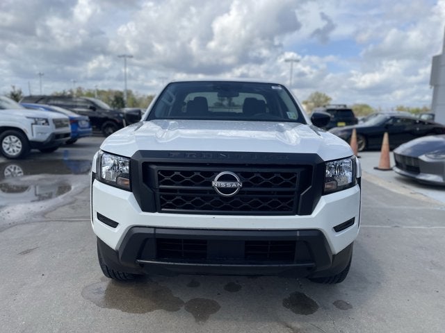 2022 Nissan Frontier S