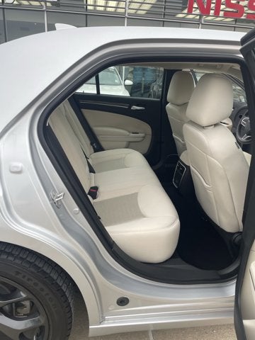 2021 Chrysler 300 Touring