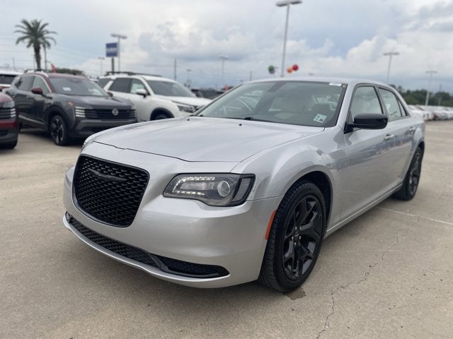 2021 Chrysler 300 Touring