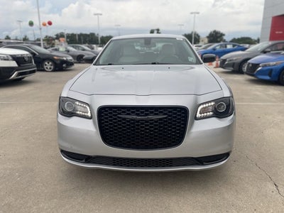 2021 Chrysler 300 Touring