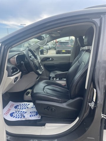 2020 Chrysler Voyager LXI