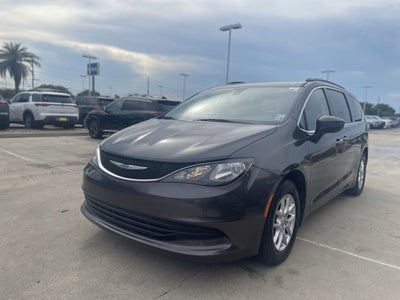 2020 Chrysler Voyager LXI