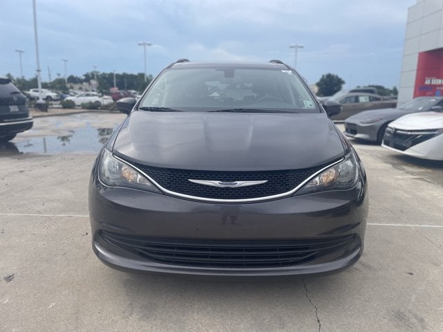 2020 Chrysler Voyager LXI