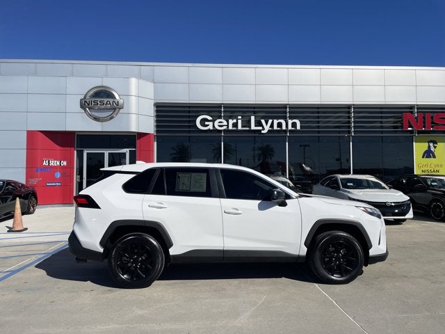 2023 Toyota RAV4 LE