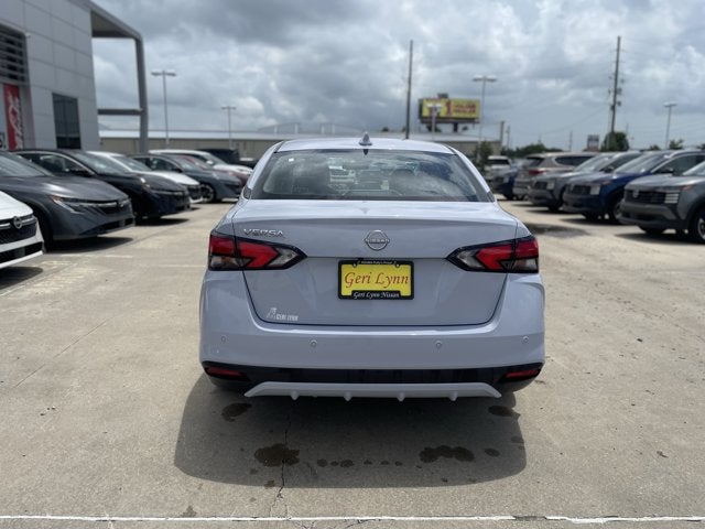2025 Nissan Versa SV