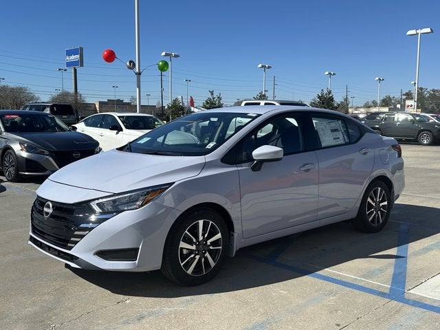 2025 Nissan Versa SV