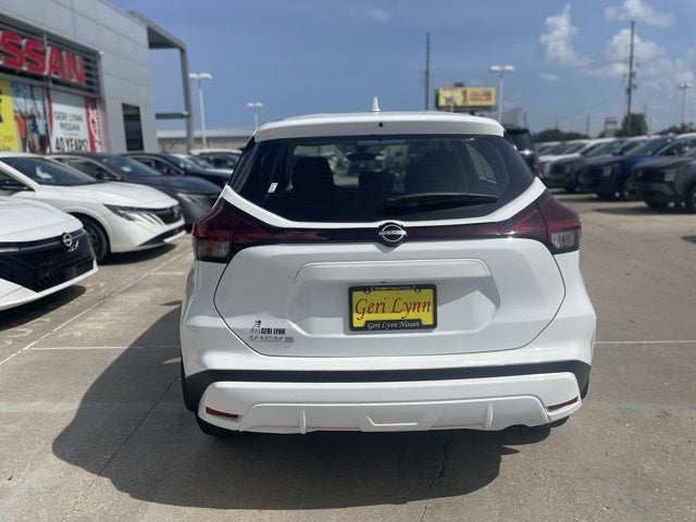 2025 Nissan Kicks Play S
