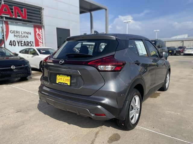 2025 Nissan Kicks Play S