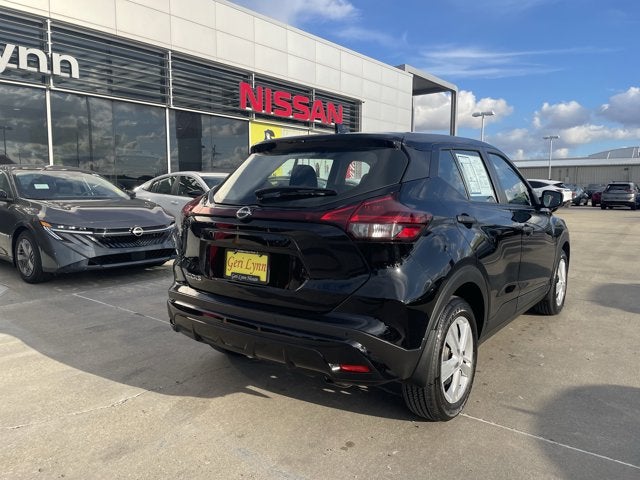 2025 Nissan Kicks Play S