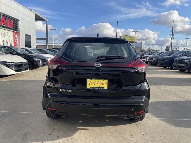 2025 Nissan Kicks Play S