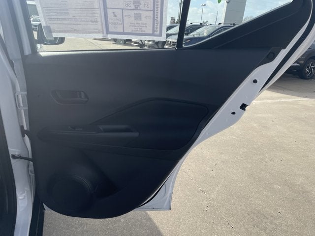 2025 Nissan Kicks Play S