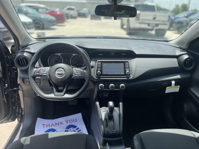 2025 Nissan Kicks Play S