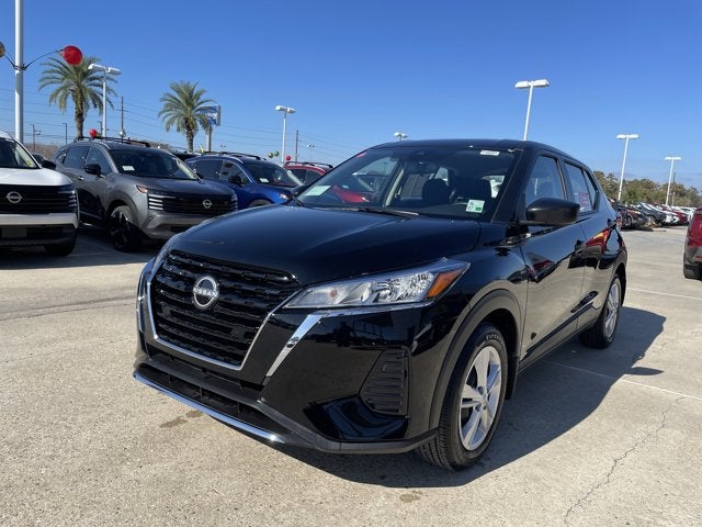 2025 Nissan Kicks Play S