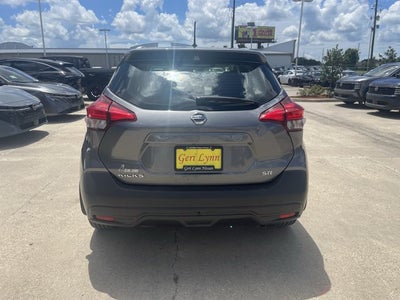 2019 Nissan Kicks SR
