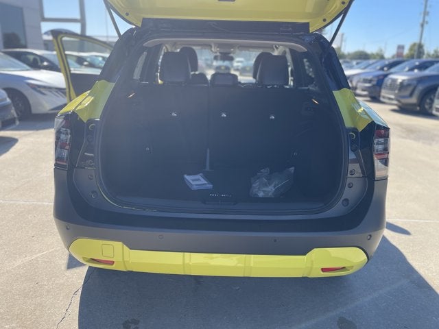 2027 Nissan Kicks SR