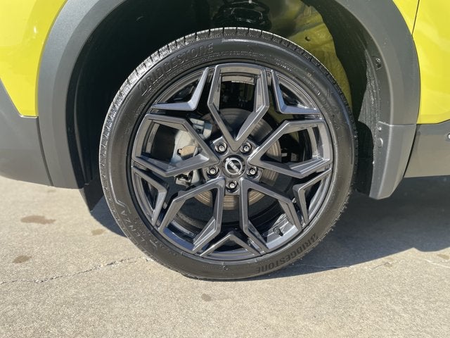 2027 Nissan Kicks SR