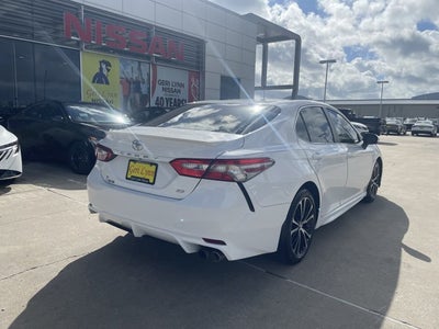 2018 Toyota Camry SE