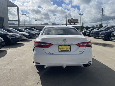 2018 Toyota Camry SE