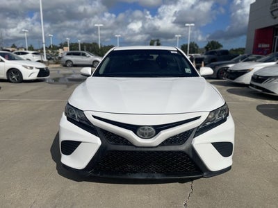 2018 Toyota Camry SE