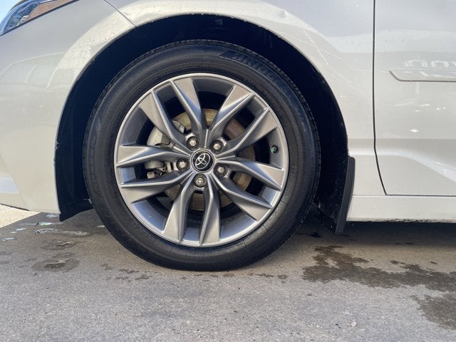 2019 Toyota Avalon XLE