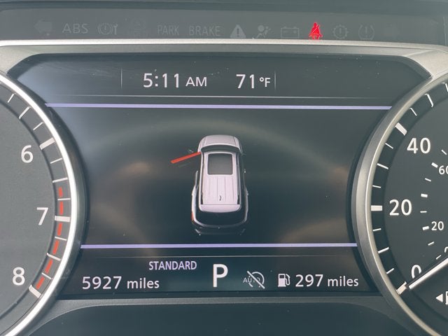 2025 Nissan Pathfinder SV