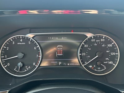 2025 Nissan Pathfinder SV