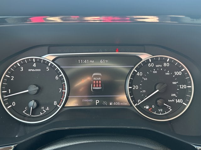 2025 Nissan Pathfinder SV