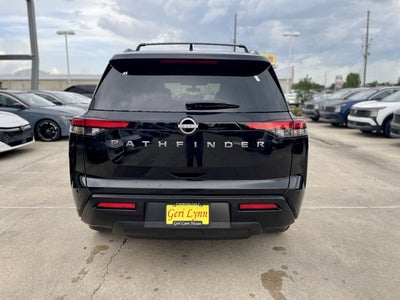 2026 Nissan Pathfinder SV