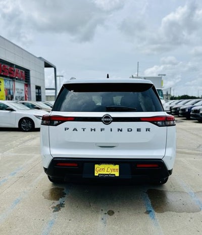 2026 Nissan Pathfinder SV