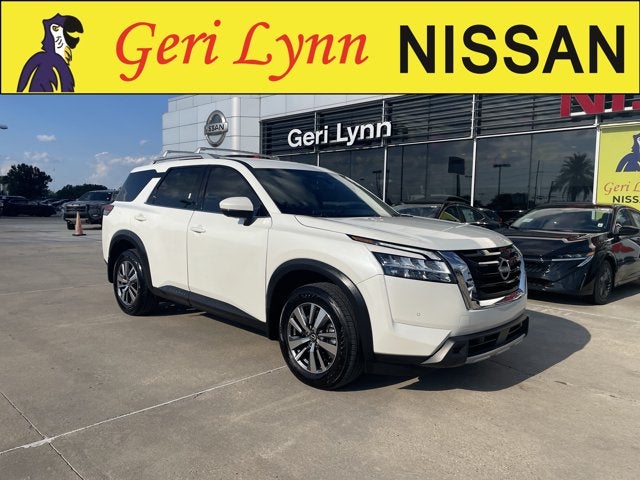 2024 Nissan Pathfinder SL