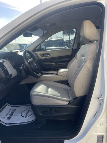 2024 Nissan Pathfinder SL