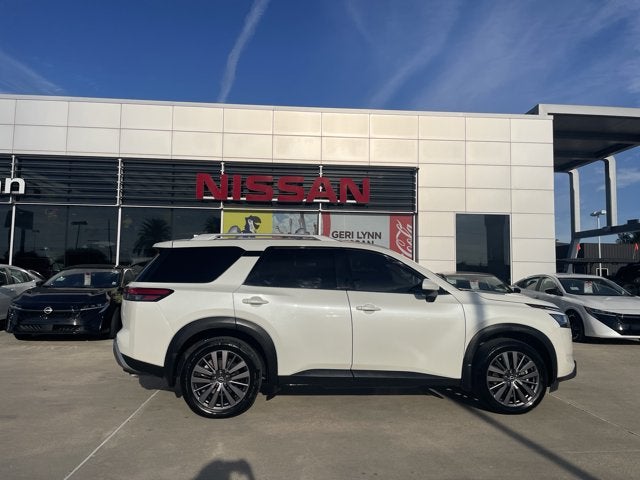 2024 Nissan Pathfinder SL