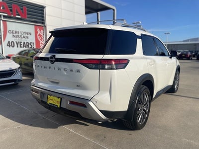 2024 Nissan Pathfinder SL