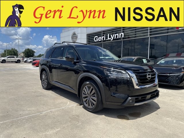 2022 Nissan Pathfinder SL