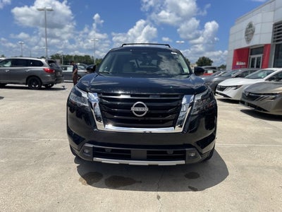 2022 Nissan Pathfinder SL